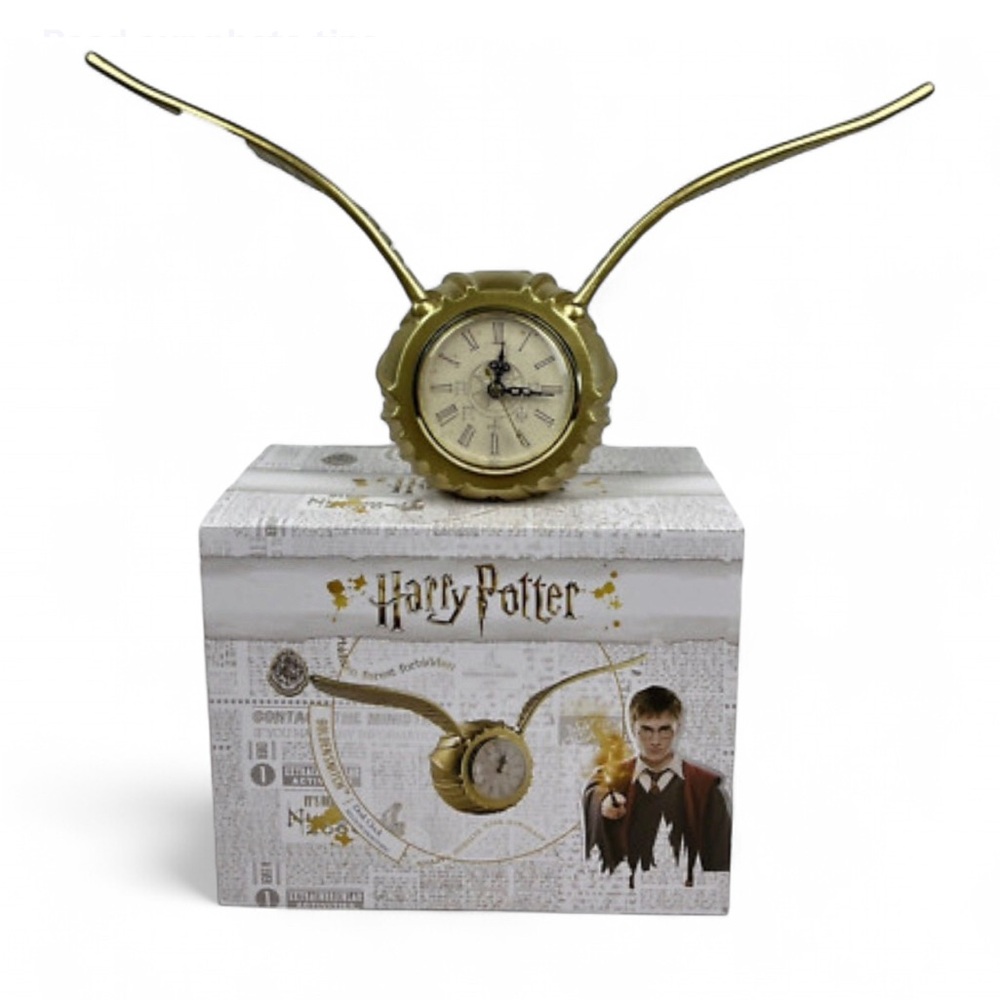 Brand New In-Box Harry Potter Collectible Golden Snitch Clock